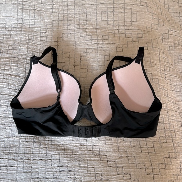 Victoria’s Secret T-shirt Push-Up Full Coverage Bra - Picture 2 of 5